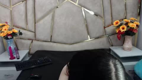 Snapshot of victoria_storm_ chatting on February 18, 4:58 pm victoria_storm_ online show from February 18, 4:58 pm