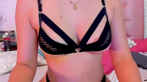 Victoria online show from November 10, 7:38 pm