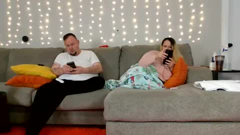 Snapshot of victoriaandjesse chatting on January 13, 4:41 pm Victoria and Jesse online show from January 13, 4:41 pm