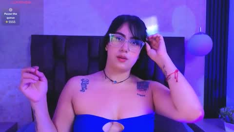 Victoria Andrade online show from March 13, 1:03 pm