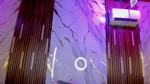 Victoria  online show from September 20, 9:51 pm