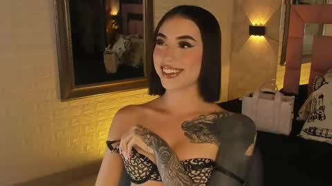 Snapshot of victoriagolden chatting on February 17, 7:33 pm VICTORIA online show from February 17, 7:33 pm