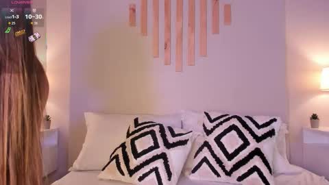 Victoria online show from February 4, 7:40 pm