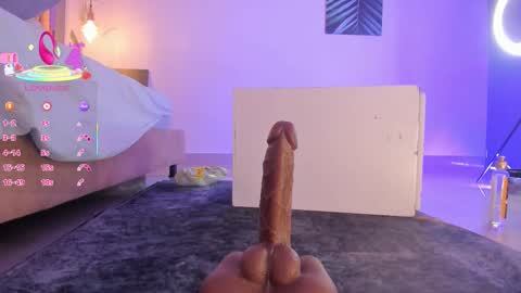 Victoria  online show from October 30, 5:57 pm