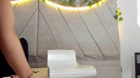 ADRIANA online show from March 6, 9:58 pm