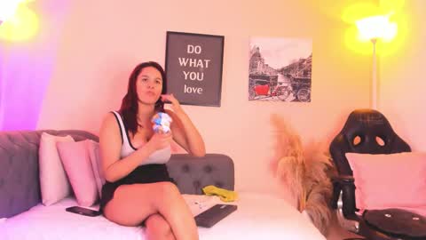 Victoriazans online show from February 19, 4:00 am