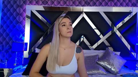 victtoria lee online show from November 20, 10:07 pm