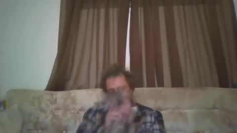 Snapshot of vids1977 chatting on October 10, 4:18 am vids1977 online show from October 10, 4:18 am