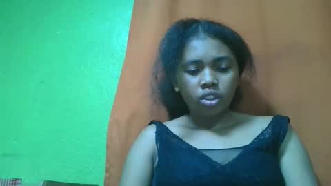 vierge28430 online show from May 28, 8:01 am