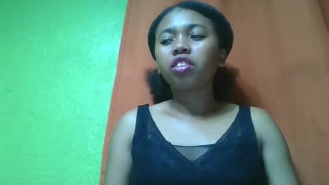 vierge28430 online show from May 1, 2:16 am
