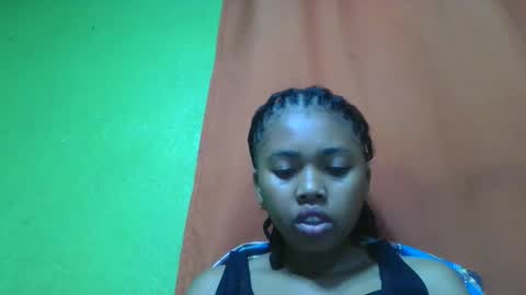 vierge28430 online show from May 6, 9:04 am