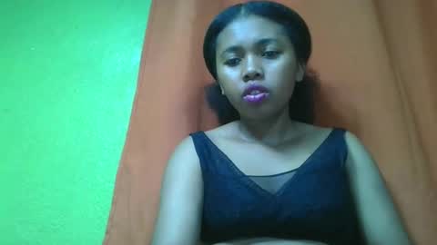 vierge28430 online show from May 5, 7:36 am