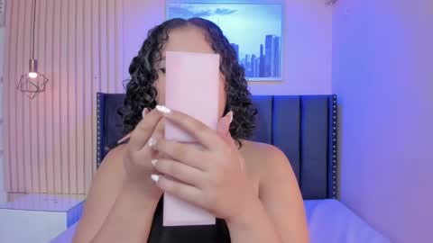 Snapshot of viiolett_lee chatting on September 10, 8:54 pm Viiolett online show from September 10, 8:54 pm