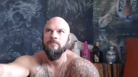 Snapshot of viking_me chatting on October 3, 9:28 am viking online show from October 3, 9:28 am