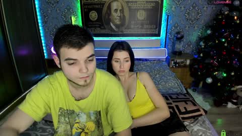 Snapshot of vikki_and_george chatting on January 25, 6:46 pm vikki and george online show from January 25, 6:46 pm