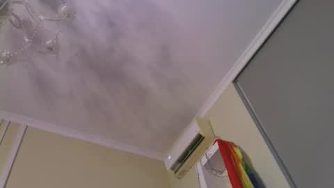 Max online show from February 9, 3:45 pm