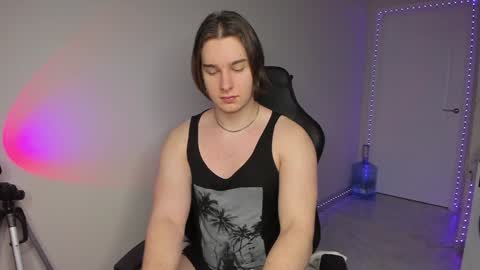 Vincent Strong online show from January 12, 7:53 am