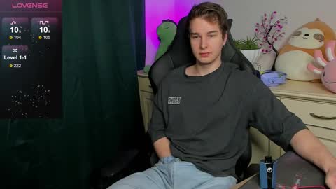 Vincent Strong online show from September 14, 8:16 am