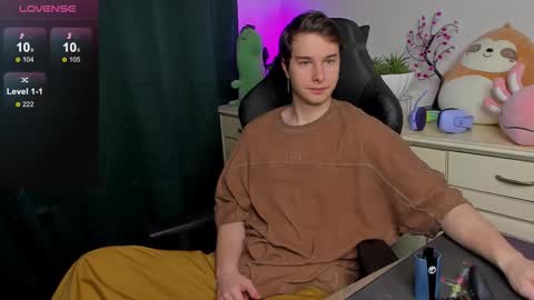 Vincent Strong online show from September 10, 8:04 am