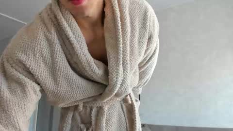 Snapshot of vincent_o chatting on September 11, 1:01 pm Vincent. uncut 18cm online show from September 11, 1:01 pm