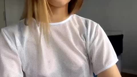 Diana online show from April 10, 11:15 am