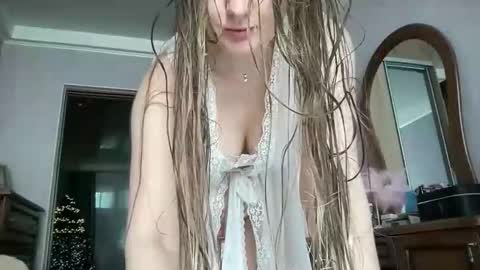 Funny  girl online show from May 31, 4:55 am