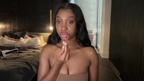 Fantasy Black Girl online show from May 10, 9:04 am