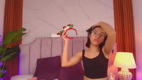 Violeta online show from December 18, 7:42 pm