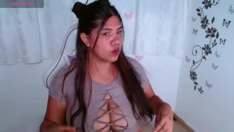 Violet online show from May 21, 8:48 pm