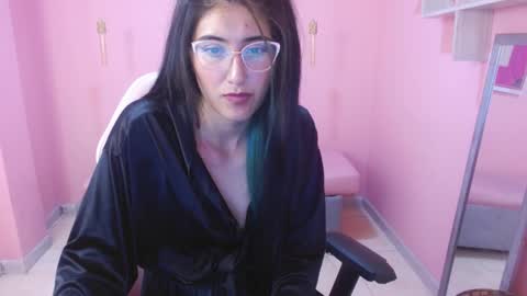 Violet  online show from October 26, 4:50 pm