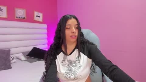 violet_sinclair online show from May 29, 11:30 am