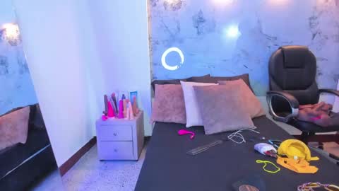 Violet  online show from September 12, 4:25 am