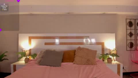 Violeta  online show from May 21, 11:39 am