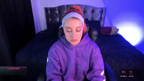 Violeta  Help me reach 150 thumbs up    online show from February 21, 3:42 am