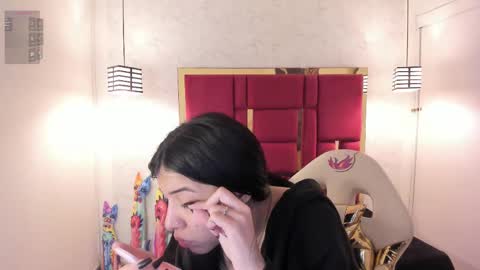 Snapshot of violetsmith_3 chatting on October 2, 11:42 am Violeta online show from October 2, 11:42 am