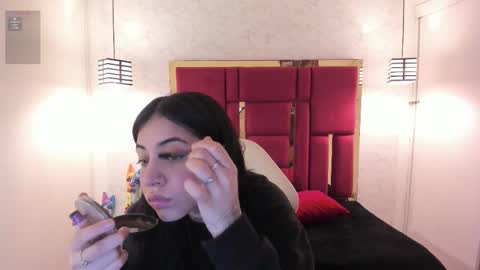Snapshot of violetsmith_3 chatting on September 19, 11:36 am Violeta online show from September 19, 11:36 am