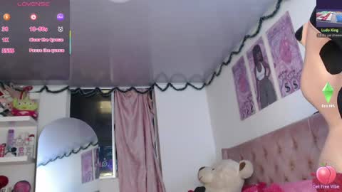 violett_brown9 online show from April 14, 5:11 am