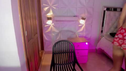 violett_divine online show from December 14, 3:02 am