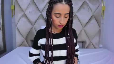 Violett  online show from March 19, 8:25 pm