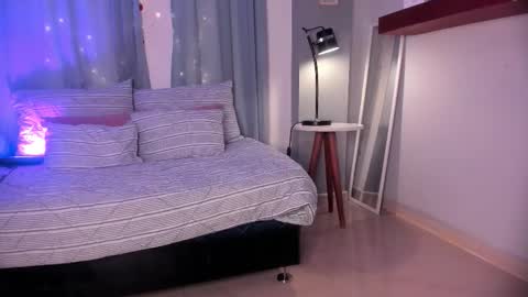 Snapshot of violetta_nur chatting on October 16, 1:05 am Violetta nur online show from October 16, 1:05 am