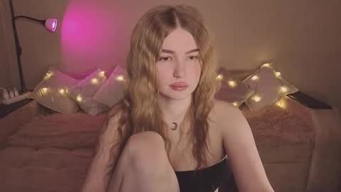 ViolettaOtis online show from January 31, 7:11 pm