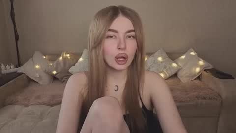 ViolettaOtis online show from March 2, 1:29 pm