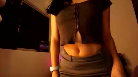 Violetta....Follow me in Twitter... online show from September 26, 4:31 am