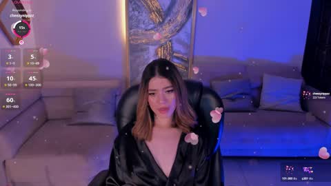 Snapshot of violetthansson chatting on March 1, 3:43 am Violett online show from March 1, 3:43 am
