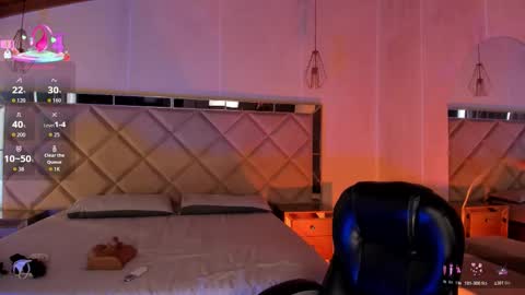 Violett  online show from March 9, 6:12 pm