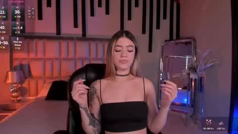 Violett  online show from March 2, 6:47 pm