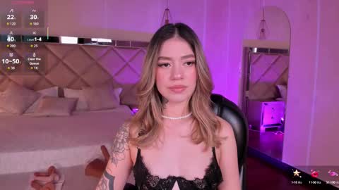 Snapshot of violetthansson chatting on September 23, 6:47 pm Violett online show from September 23, 6:47 pm