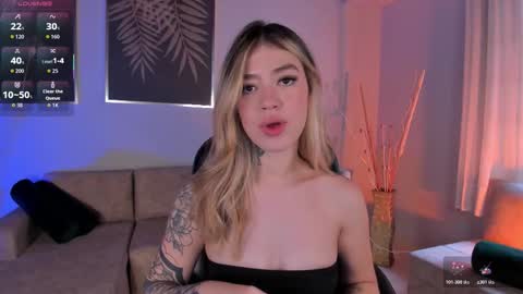 Violett  online show from December 16, 7:53 pm