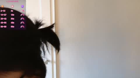 Snapshot of violetwinter666 chatting on October 28, 2:07 pm Violet Winter  indie sleaze goth girl next door online show from October 28, 2:07 pm