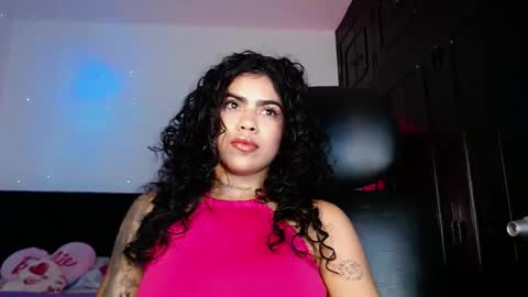 Snapshot of violetwitch05 chatting on September 13, 4:48 am Violet online show from September 13, 4:48 am